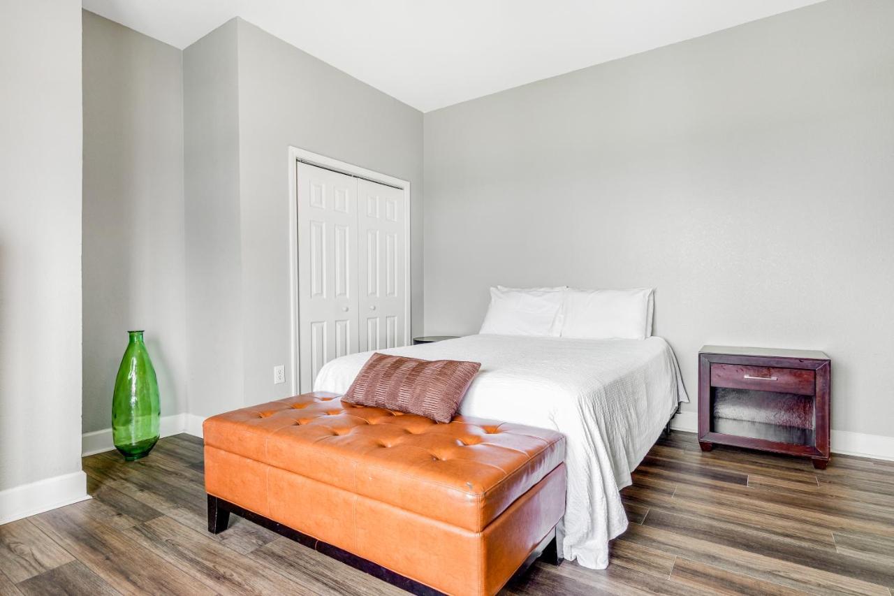 Hotel Tidewater 2800 Panama City Beach
